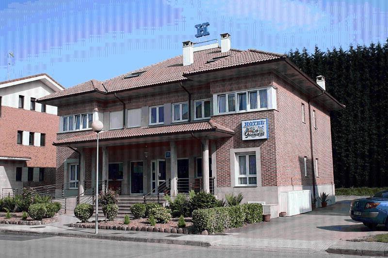 Hotel La Guindal Arriondas Exterior photo